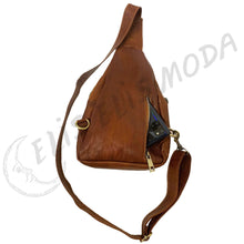Cargar imagen en el visor de la galería, BANDOLERA CUERO CRUZADA "ZUERA"