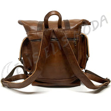 Cargar imagen en el visor de la galería, MOCHILA CUERO GRANDE "ALDEIRE"