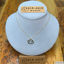 Cargar imagen en el visor de la galería, COLLAR ACERO &quot;CANCER&quot; plateado o dorado
